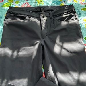 Lululemon ABC 33 waist grey. Classic